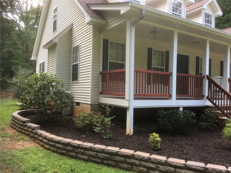 Property image 3 at 810 White Oak Hill Drive, Seneca, SC 29678