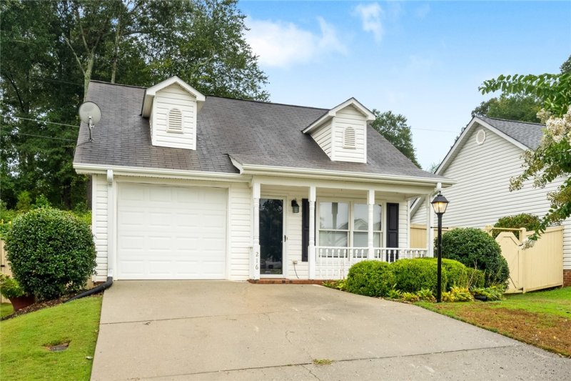 Property image 3 at 216 Londonberry Drive, Anderson, SC 29621
