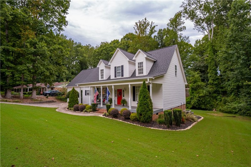 Property image 2 at 109 Sabra Drive, Easley, SC 29642