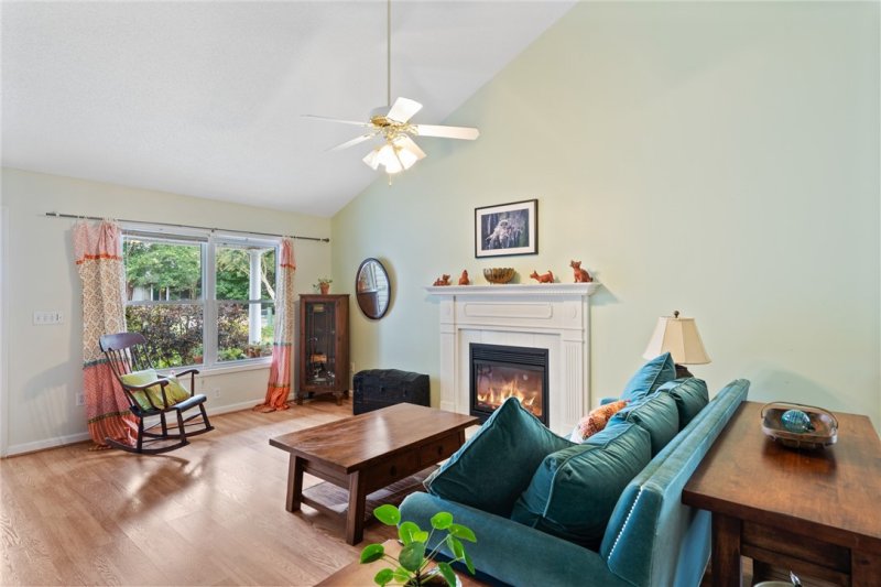 Property image 4 at 106 Windward Court, Pendleton, SC 29670