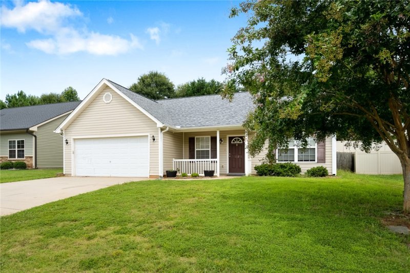 Property image 2 at 112 Shakleton Drive, Anderson, SC 29625