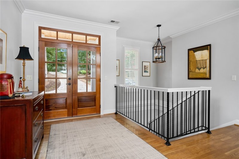 Property image 3 at 226 Hillview Drive, Seneca, SC 29672