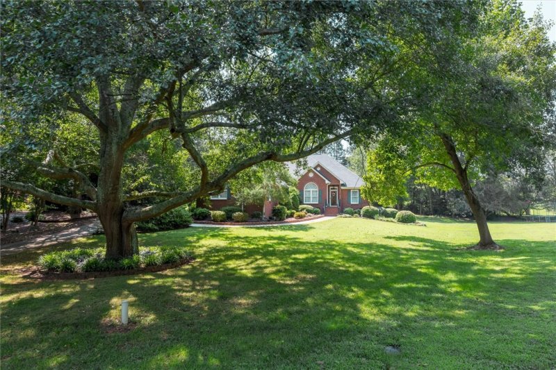 Property image 2 at 604 Hopewell Ridge, Anderson, SC 29621