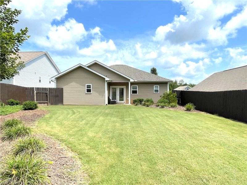 Property image 2 at 225 Maple Grove Road, Seneca, SC 29678