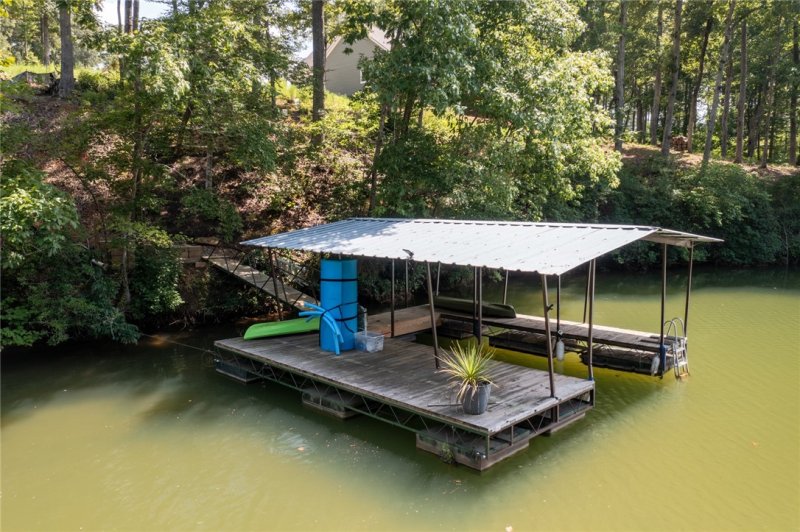 612 Crooked Trace Lane