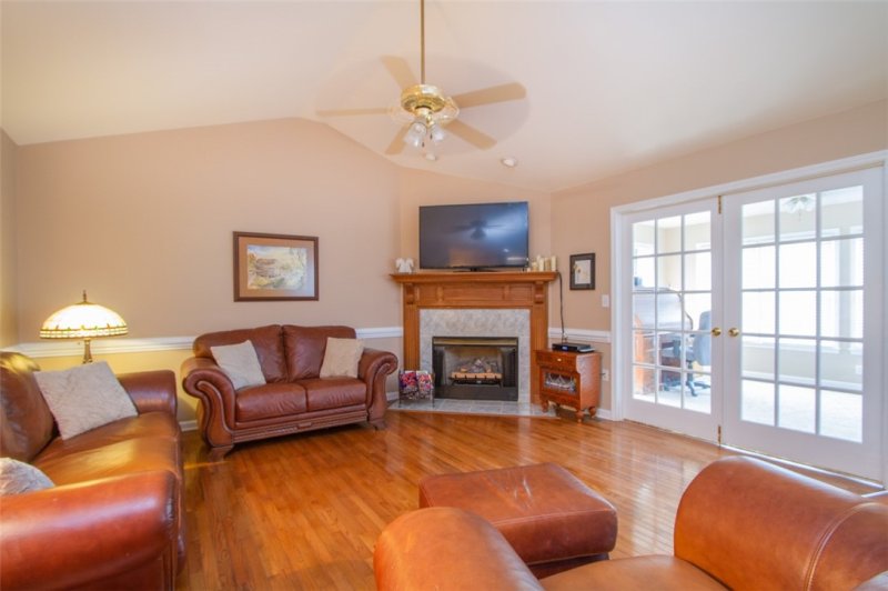 Property image 2 at 102 Engram Lane, Anderson, SC 29621