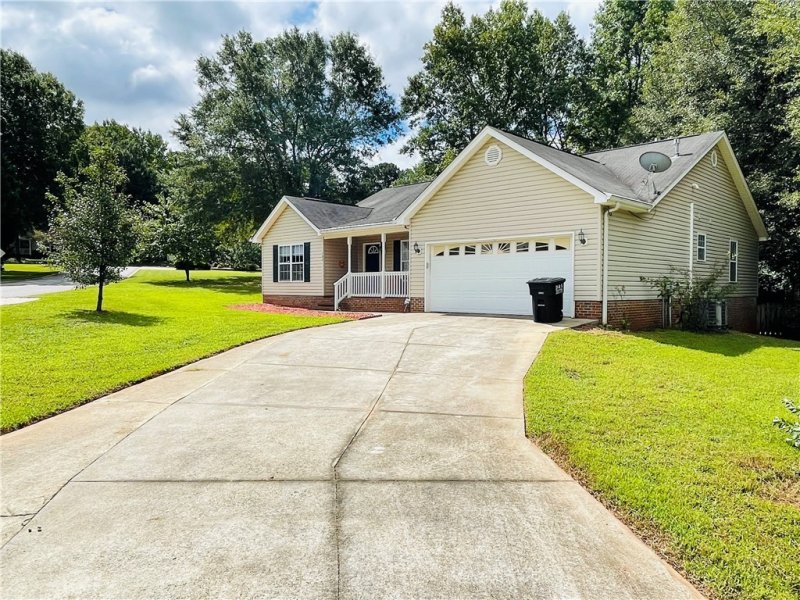 Property image 2 at 103 Mallard Lane, Anderson, SC 29625