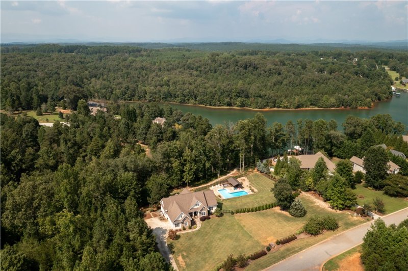 Property image 5 at 329 Stardust Lane, Seneca, SC 29672