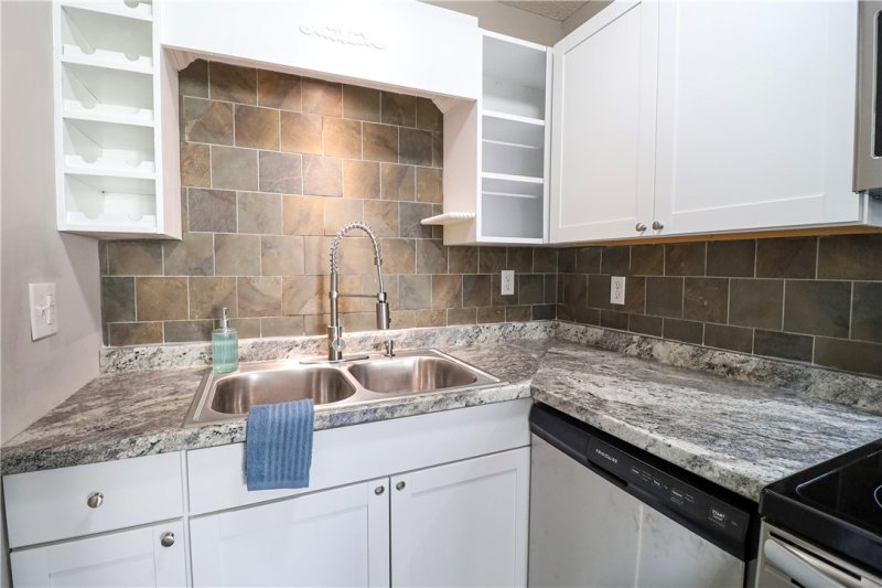 Property image 4 at 19 Woodmere Court, Williamston, SC 29697