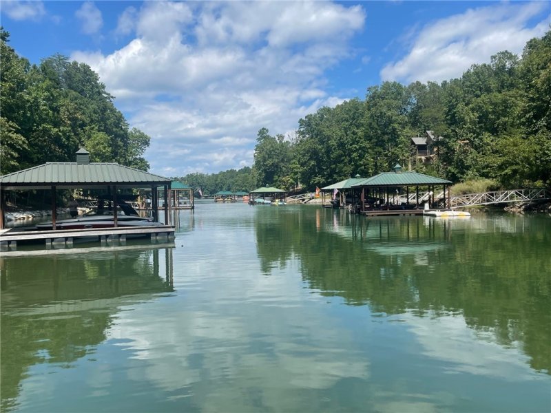 Property image 4 at 190 Creek Stone Court, Six Mile, SC 29682