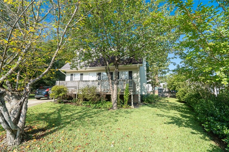 Property image 2 at 102 Ansel Court, Easley, SC 29642