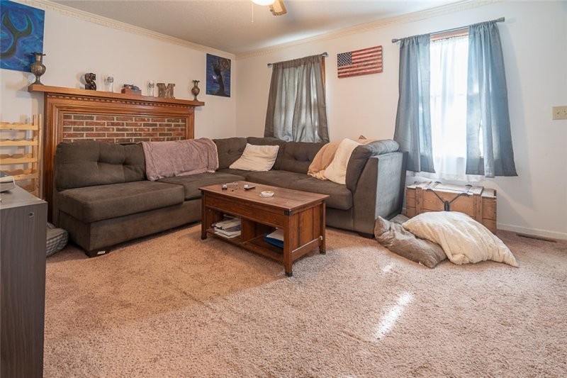 Property image 4 at 102 Ansel Court, Easley, SC 29642