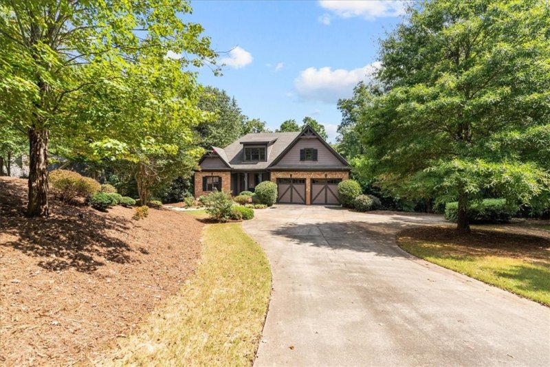 Property image 3 at 340 Grand Overlook Drive, Seneca, SC 29678