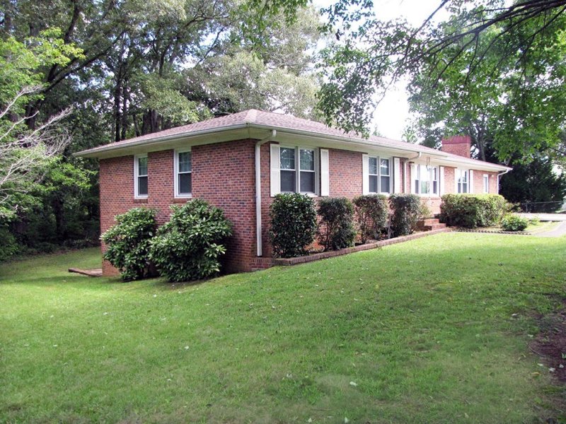 Property image 3 at 203 Torrington Road, Walhalla, SC 29691