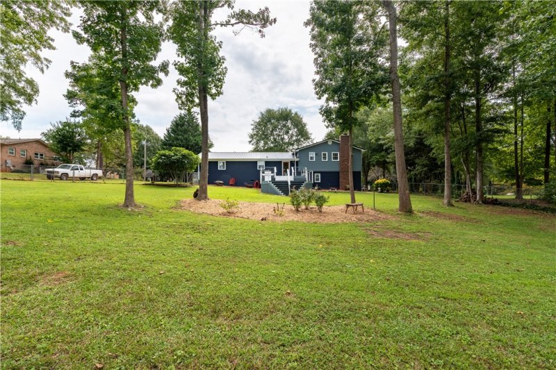 Property image 4 at 206 206 Woodfield Dr Drive, Easley, SC 29642