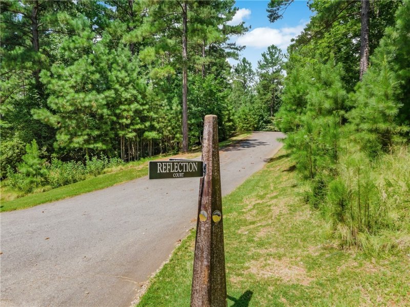 Property image 3 at 26 Reflection Court, Six Mile, SC 29682