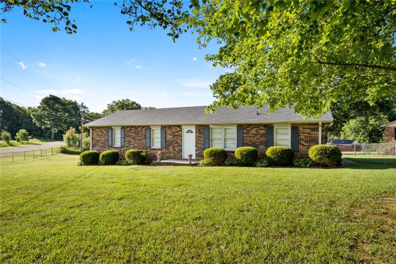 Property image 2 at 101 Robin Circle, Starr, SC 29684