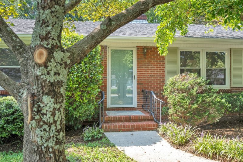 Property image 2 at 206 Biltmore Road, Easley, SC 29640