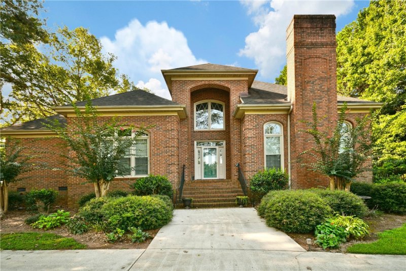 Property image 2 at 100 Selwood Court, Easley, SC 29642