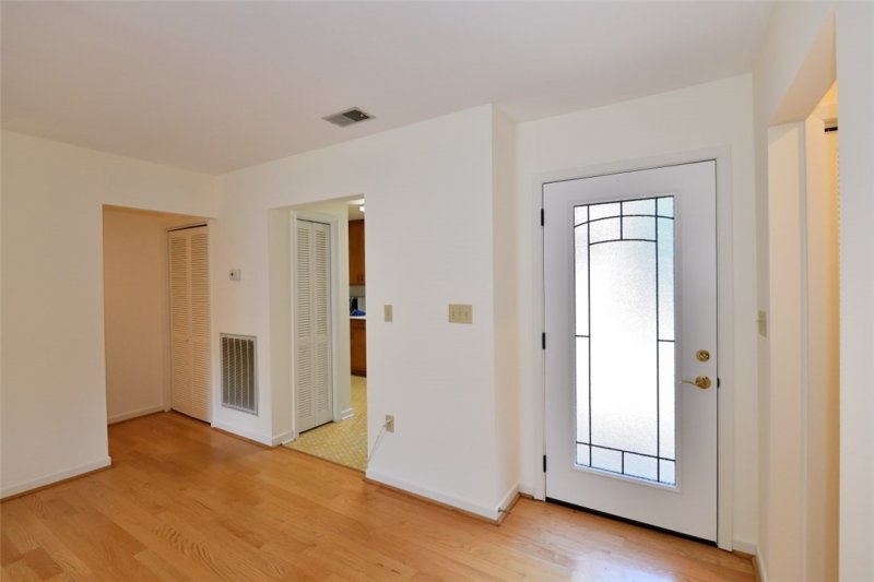 Property image 3 at 405 Bayberry Lane, Clemson, SC 29631