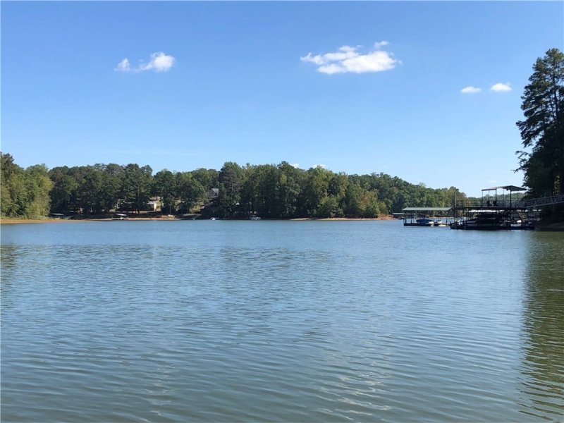 Property image 4 at 121 Moonlight Drive, Fair Play, SC 29643