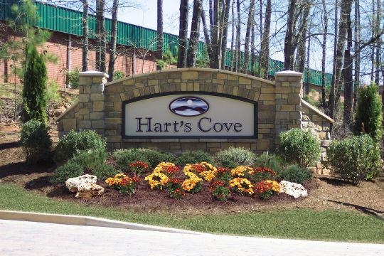 1521 Harts Ridge Drive
