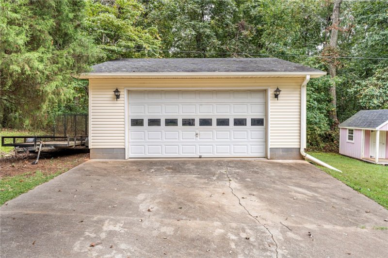 Property image 3 at 224 Cloverhill Drive, Anderson, SC 29624