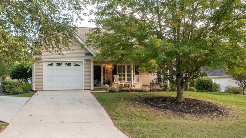 Property image 2 at 173 Grand Oak Circle, Pendleton, SC 29670