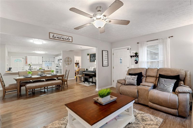 Property image 4 at 36 Charterhouse Avenue, Piedmont, SC 29673