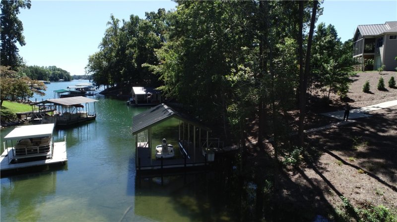 Property image 5 at 211 Bimini Drive, Seneca, SC 29672