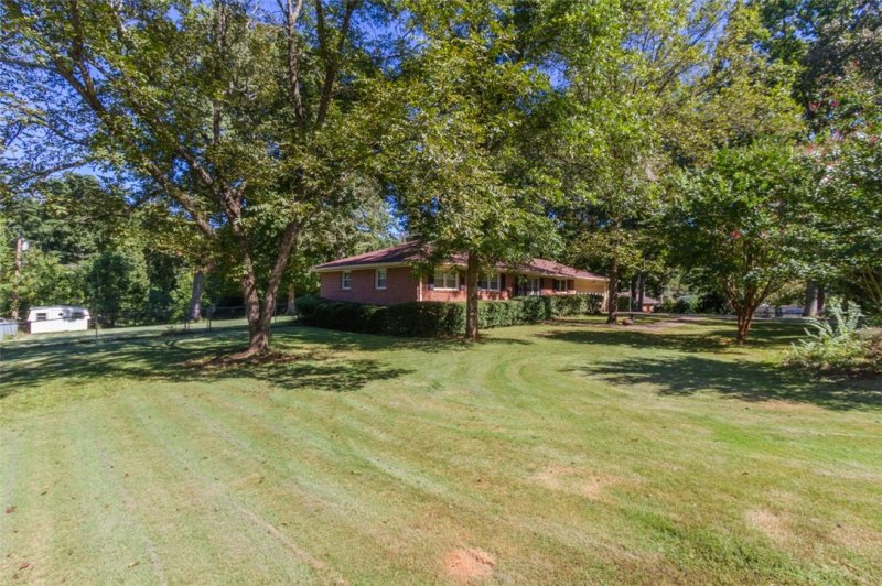 Property image 4 at 303 Brook Forest Drive, Anderson, SC 29621
