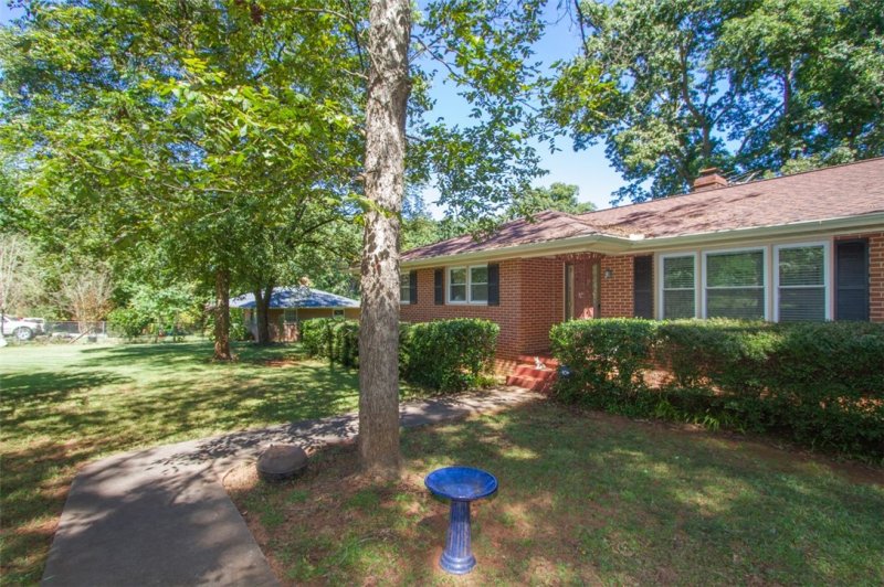 Property image 5 at 303 Brook Forest Drive, Anderson, SC 29621