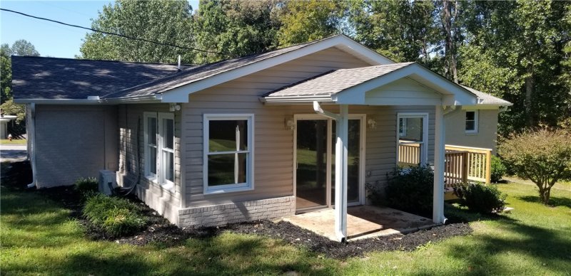 Property image 4 at 701 Longforest Drive, Seneca, SC 29672