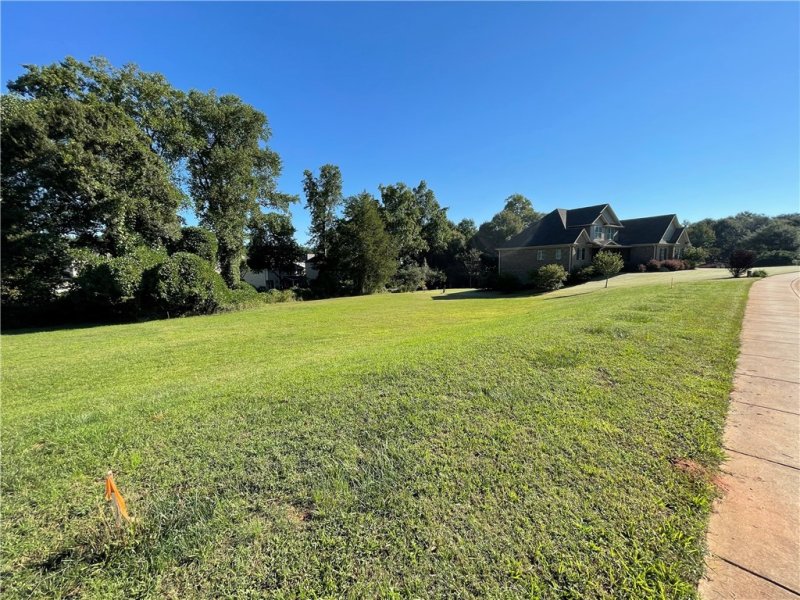 Property image 2 at 105 Bree Drive, Anderson, SC 29625