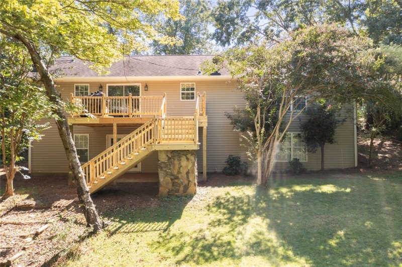 Property image 2 at 109 Magnolia Way, Seneca, SC 29672