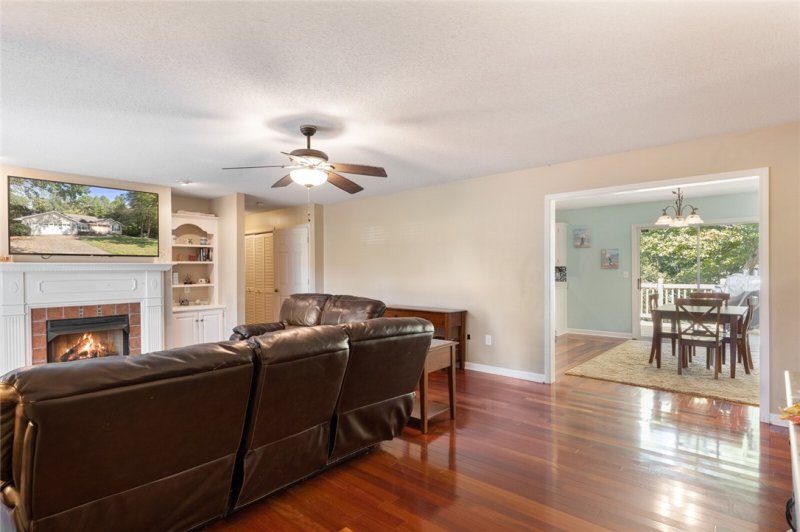 Property image 3 at 109 Magnolia Way, Seneca, SC 29672