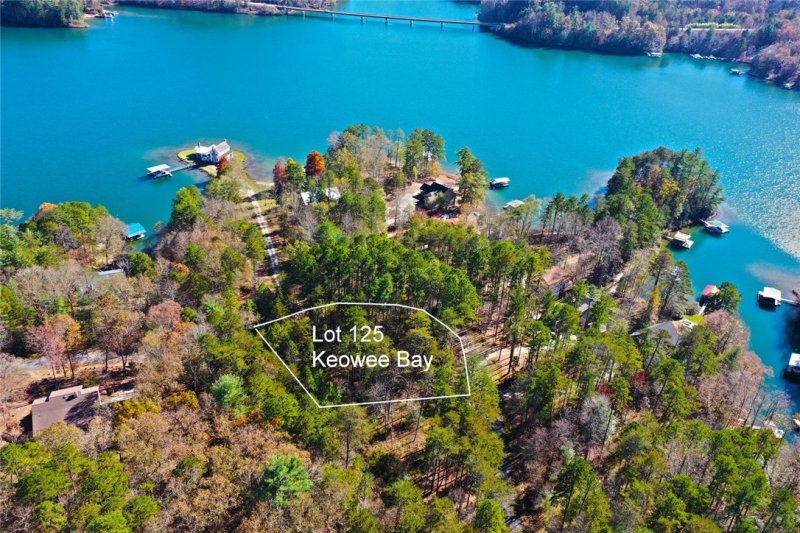 Lot 125 Keowee Bay