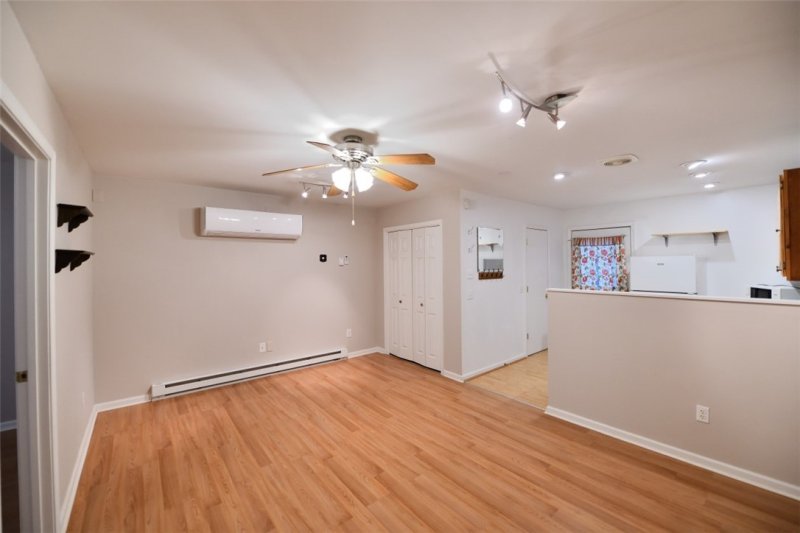 Property image 4 at 102B Meadow Drive, Seneca, SC 29678