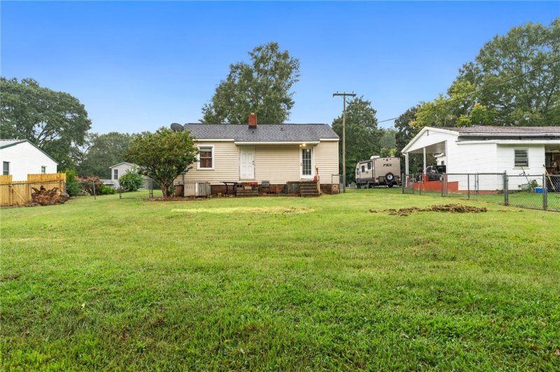 Property image 4 at 204 Stone Drive, Anderson, SC 29625