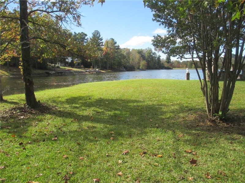 Property image 4 at 111 Panday Parkway, Tamassee, SC 29686