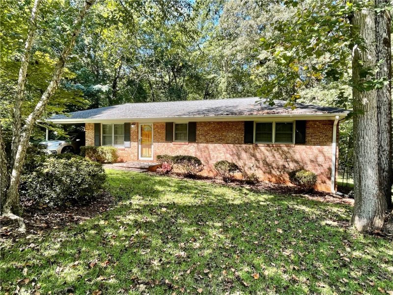 Property image 2 at 6012 Forest Drive, Seneca, SC 29672