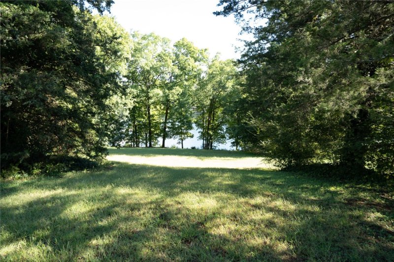 Property image 3 at 323 Edgewater Drive, Anderson, SC 29626