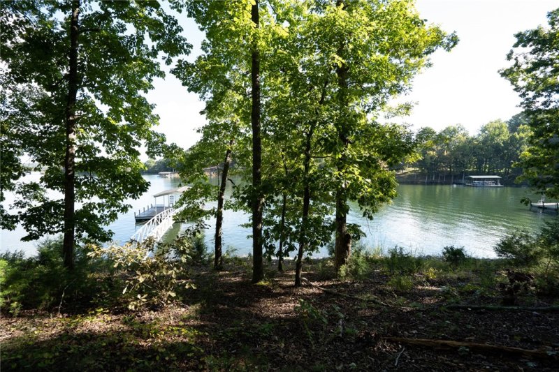 Property image 5 at 323 Edgewater Drive, Anderson, SC 29626